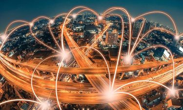 Multi-Band Cellular Antennas - Expanding Network Coverage decorative image
